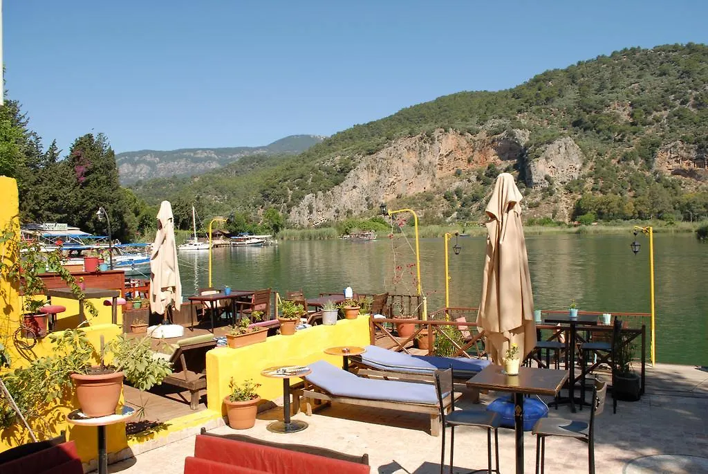 Вилла Dalyan Camping Деревянный коттедж